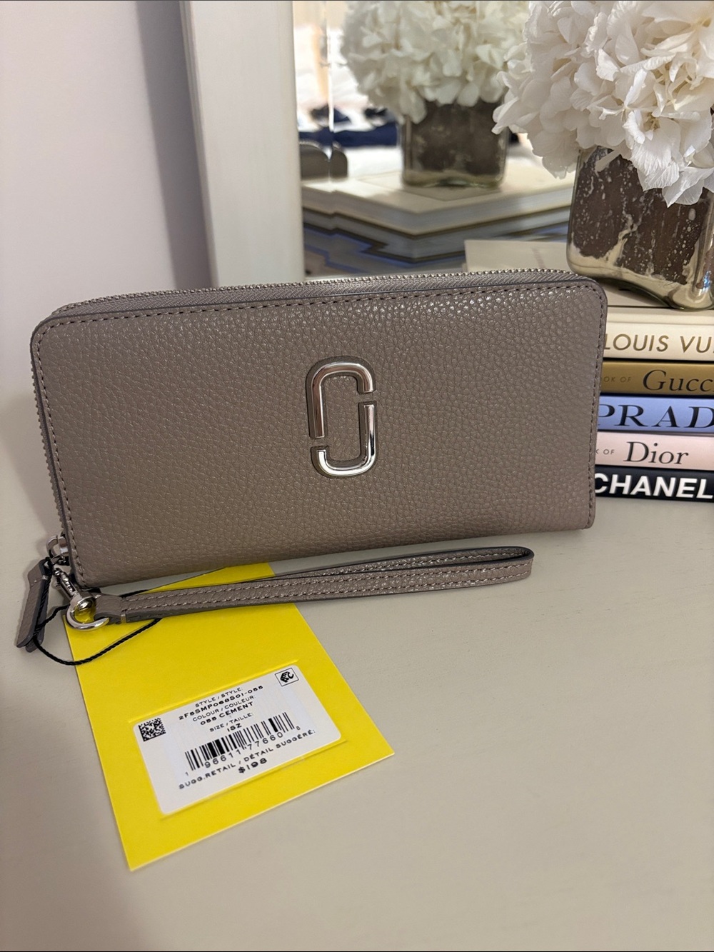 NWT Marc Jacobs “The Continental Wallet”